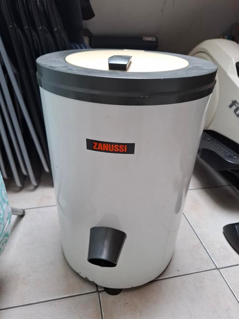 Zanussi centrifuge voor snelle handwas, Ophalen, Minder dan 85 cm, 4 tot 6 kg, Bovenlader