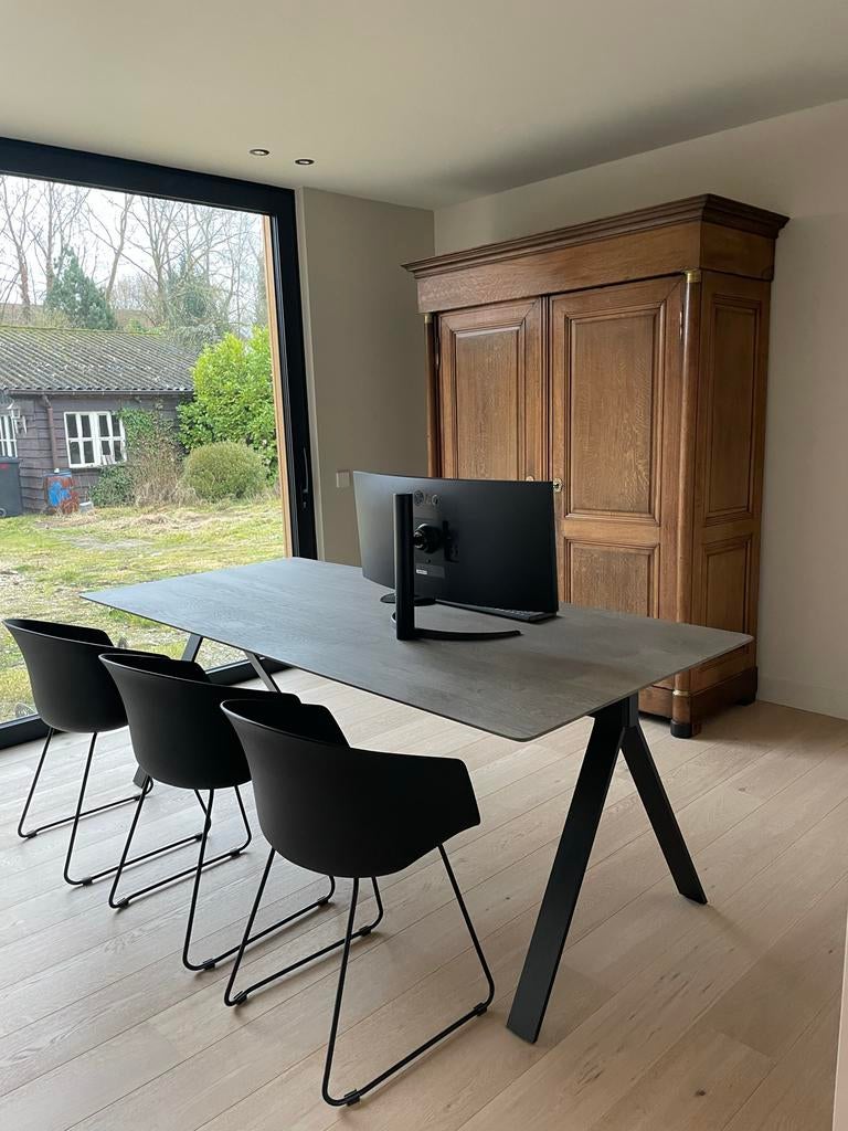 Eikenhouten eettafel met stalen poten, 100 tot 150 cm, Eikenhout, 200 cm of meer, Ophalen of Verzenden