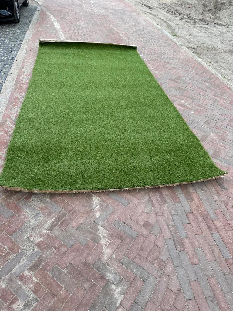 Kunstgras Royal Grass Lush 410 bij 210cm, Ophalen, Zo goed als nieuw, Minder dan 10 m²