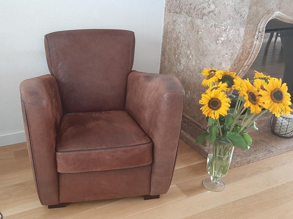 Twee bruine, nubuck leren fauteuils, Huis en Inrichting, Fauteuils, Ophalen, Gebruikt, Klassiek leren fauteuil, 50 tot 75 cm