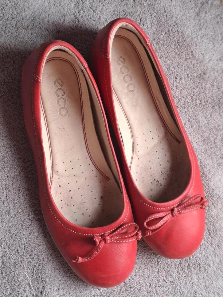 ECCO Rode Ballerina's - Maat 38, Kleding | Dames, Schoenen, Gedragen, Ballerina's, Rood, Ophalen of Verzenden