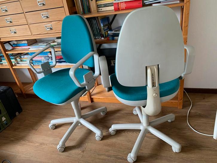 2 verstelbare bureaustoelen, turquoise, Huis en Inrichting, Bureaustoelen, Gebruikt, Bureaustoel, Blauw, Ophalen of Verzenden