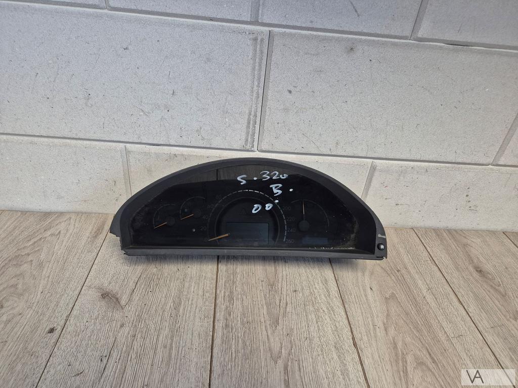 Tellerklok Cockpit Mercedes S klasse W220 a2205401411 €100, Auto-onderdelen, Gebruikt, -, Ophalen of Verzenden, -