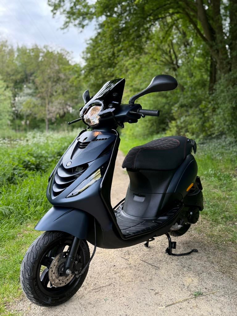 Piaggio zip SP 2020 brom custom ‘Opaco Blue’, Ophalen, Gebruikt, Overige modellen, Maximaal 45 km/u