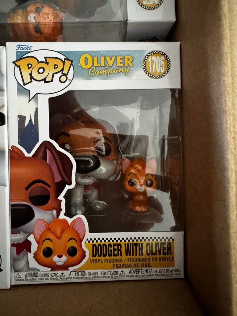 Funko Pop Disney Oliver & Co. Dodger met Oliver! (Chase!), Ophalen of Verzenden, Nieuw