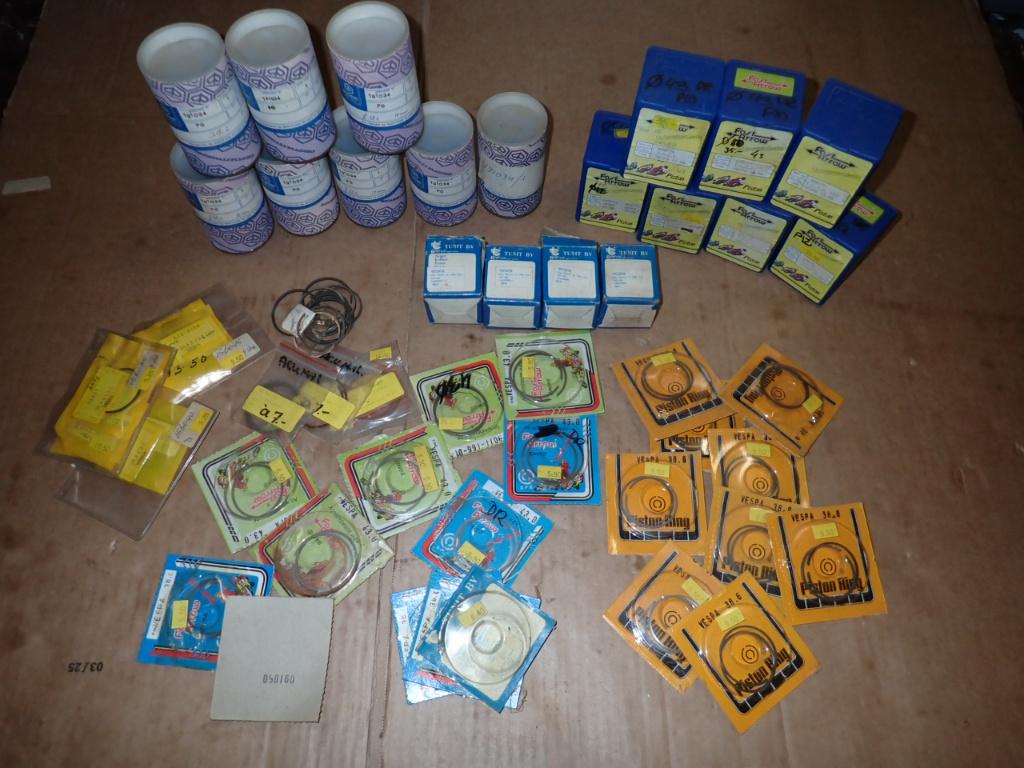 Partij (tje) Zuiger / Zuigerveren Vespa Gilera Citta Si Ciao, Verzenden