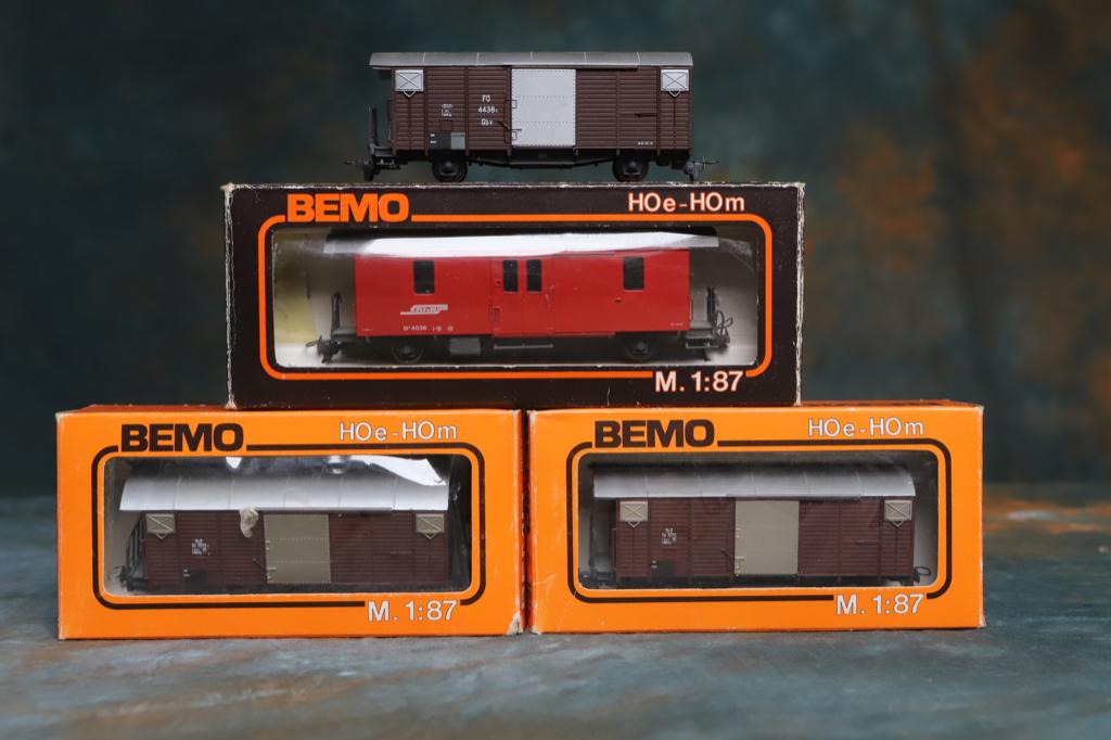 4x Bemo wagons van Rhatische Bahn Zwitserland. HO 1:87, Hobby en Vrije tijd, Modeltreinen | H0, Overige merken, Gelijkstroom, Wagon