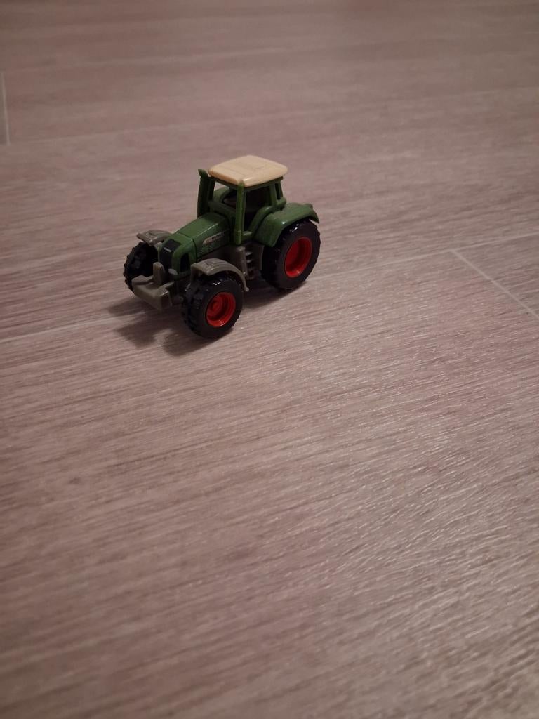 Siku Fendt Favorit 926 Vario 1:87 #0858 met Hooilader #1625, Ophalen of Verzenden, Hijskraan, Tractor of Landbouw, SIKU