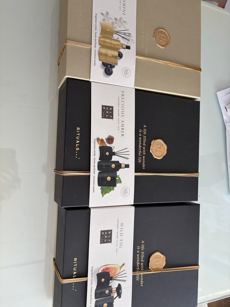 Rituals Luxe Home Gift Sets - Sweet Jasmine, Precious Amber,, Nieuw, Ophalen of Verzenden, Glas, Goud