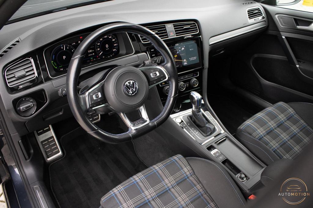 Volkswagen Golf 7.5 1.4 TSI PHEV GTE PANO CAMERA KEYLESS ACC, Auto's, Volkswagen, Stof, Gebruikt, 4 cilinders, Met garantie (alle)