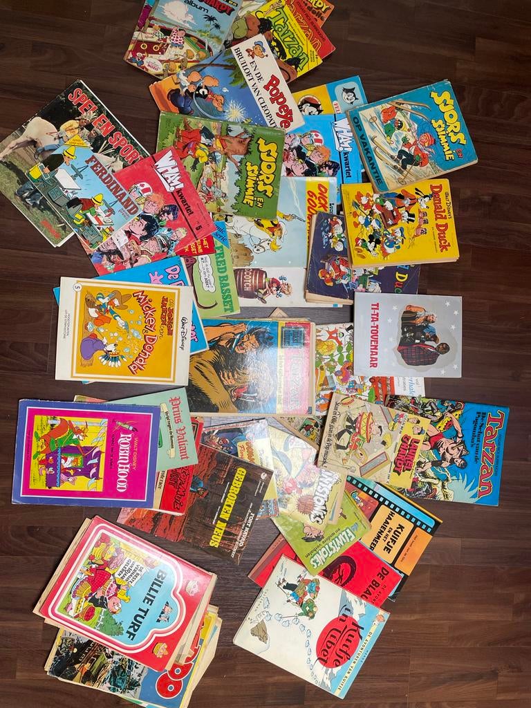 Grote verzameling vintage stripboeken - Donald Duck, Flintst, Boeken, Meerdere stripboeken, Ophalen of Verzenden, Gelezen
