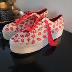 Superga sneakers met lippenprint - Lizzy vd Ligt maat 40, Wit, Ophalen of Verzenden, Superga, Sneakers of Gympen