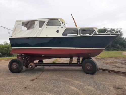 KIL Kruiser, Watersport en Boten, Motorboten en Motorjachten, Zo goed als nieuw, Staal, 6 tot 9 meter, Diesel, Binnenboordmotor