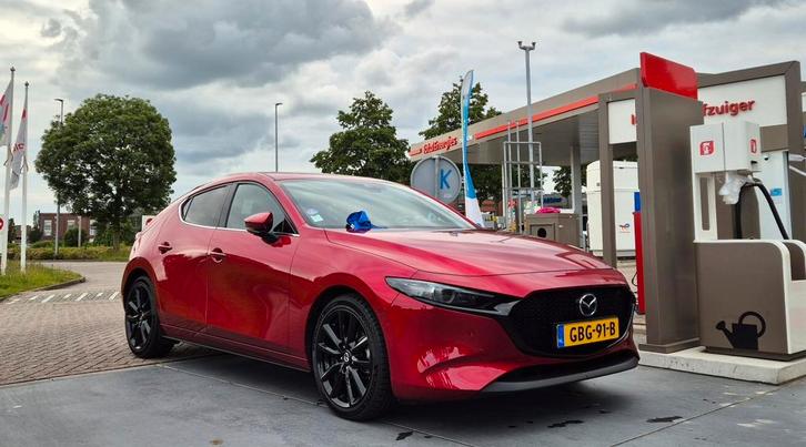 Mazda 3 eSkyactiv-x 186pk Aut sep-2021 VOL opties, Auto's, Mazda, Particulier, Hybride Elektrisch/Benzine, Hatchback, Automaat