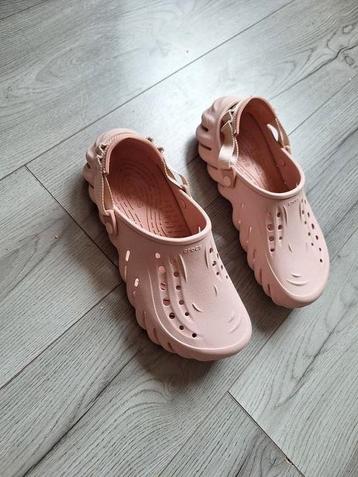 Crocs Echo Clay Pink maat 43/44 (10/12) beschikbaar voor biedingen