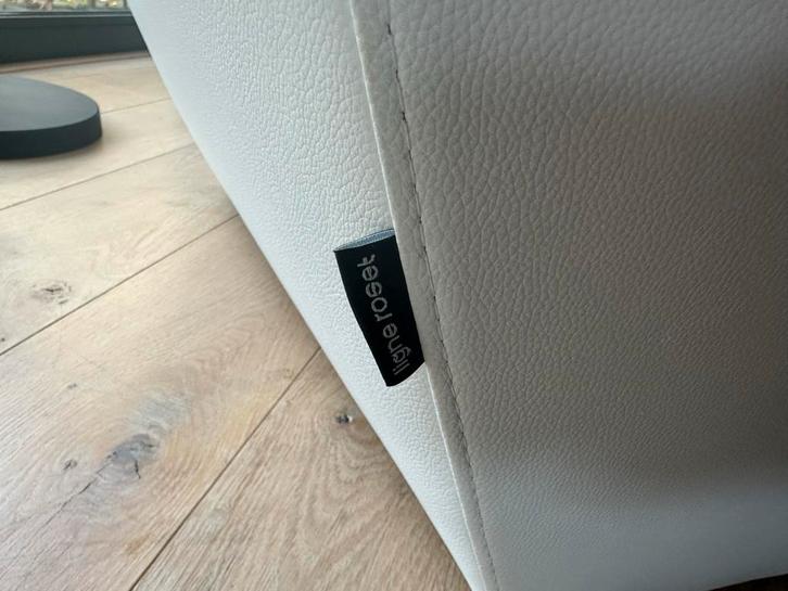 Ligne Roset Fauteuil - Wit Leer & RVS, Huis en Inrichting, Fauteuils, Gebruikt, Leer, 75 tot 100 cm, Ophalen