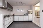Moderne keuken met inbouwapparatuur, Huis en Inrichting, Keuken | Complete keukens, Ophalen, Zo goed als nieuw