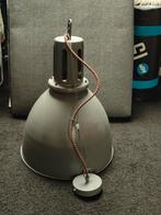 Mooie betonlook hanglamp, Huis en Inrichting, Ophalen, Gebruikt, Minder dan 50 cm