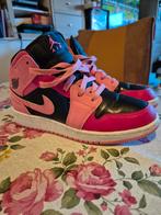 Nike Air Jordan 1 Mid Coral Chalk Pink sneakers. Maar 38.5, Nike, Ophalen of Verzenden, Roze, Sneakers of Gympen