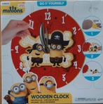 Houten Zelfbouw Klok - Minions Thema, Ophalen of Verzenden, Nieuw