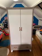 Kinderkledingkast met hangers, Huis en Inrichting, Kasten | Kledingkasten, Ophalen, Overige materialen, 100 tot 150 cm, Zo goed als nieuw