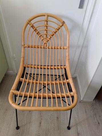 Set van 4 rotan eetkamerstoelen beschikbaar voor biedingen