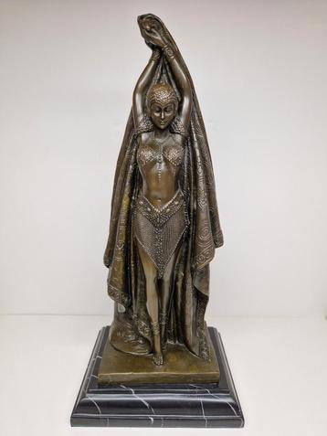 Art Deco bronzen sculptuur Antinea, D.H. Chiparus. beschikbaar voor biedingen