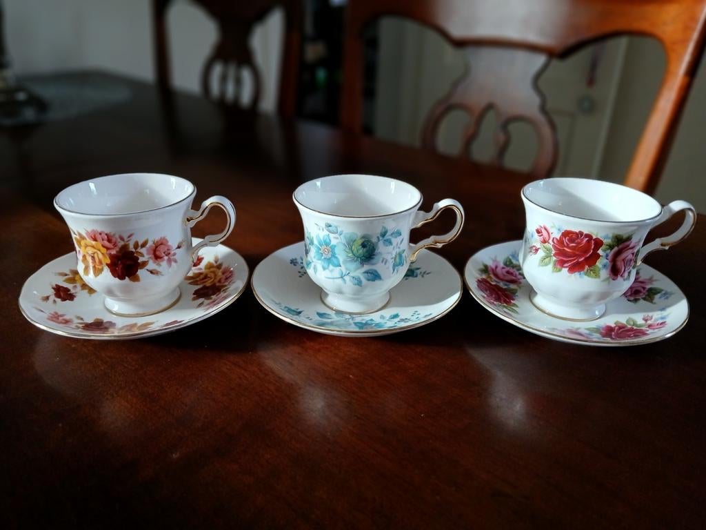 3x Engelse servies kop en schotel, Ophalen of Verzenden