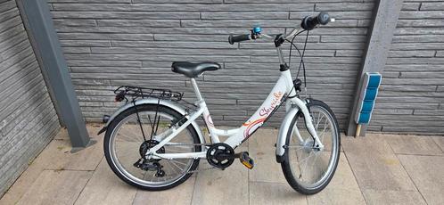 Pucky skyride 20 inch 6 versnellingen met helm!, Fietsen en Brommers, Fietsen | Kinderfietsjes, Zo goed als nieuw, 20 inch of meer