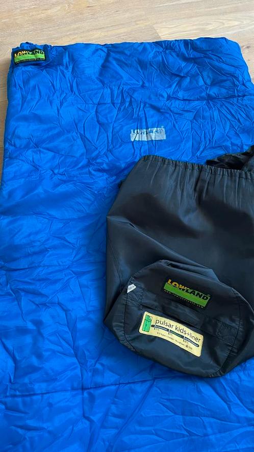 Lowland Pulsar kids / kinderslaapzak met ingeritste lakenzak, Caravans en Kamperen, Slaapzakken, Zo goed als nieuw, Ophalen of Verzenden
