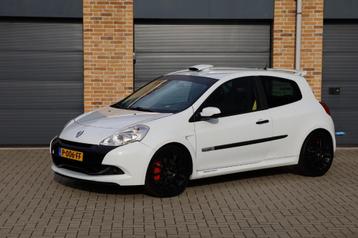 Renault Clio - 2.0 RS CUP | Slechts 57.275km