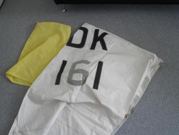 Grootzeil Domp 740. beschikbaar voor biedingen