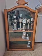 Handgemaakte trofee kast  met glazen deur, Ophalen, Zo goed als nieuw