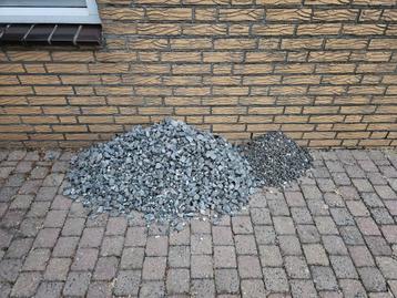 Gratis: Grind, ca. 50 kg. Kleur: grijs.  beschikbaar voor biedingen