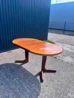 Vintage eettafel uitschuifbaar rond ovaal, Ophalen, Gebruikt, C, C