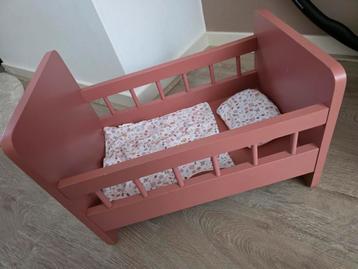 Little dutch poppenbed beschikbaar voor biedingen