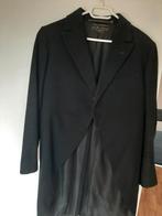 Trouwen of voor toneel, slipjas of z.g. billentikker, Ophalen, Gedragen