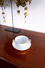 Vintage Kop en Schotel Porselein Hutschenreuther, Huis en Inrichting, Keuken | Servies, Ophalen of Verzenden, Zo goed als nieuw