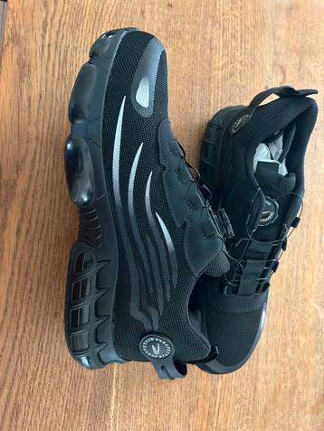 Werkschoenen beschikbaar voor biedingen