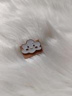 Nieuwe Schattige Wolk Pin, Verzamelen, Speldjes, Pins en Buttons, Ophalen of Verzenden, Nieuw, Figuurtje, Speldje of Pin