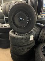 Ford Focus 5x108 Goodyear Utra grip Winterbanden 215/ 55-R16, Auto-onderdelen, Banden en Velgen, Ophalen, 16 inch, Winterbanden