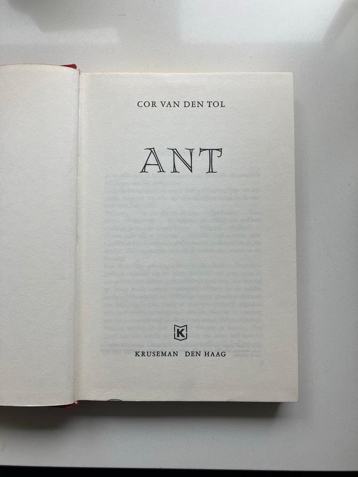 ANT - Cor van den Tol - Krusseman Den Haag, Boeken, Literatuur, Gelezen, Nederland, Ophalen of Verzenden