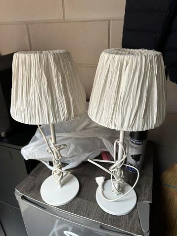 2 stuks ikea tafellamp beschikbaar voor biedingen