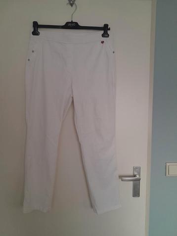 Relaxed by Toni Broek Wit Maat 44 beschikbaar voor biedingen
