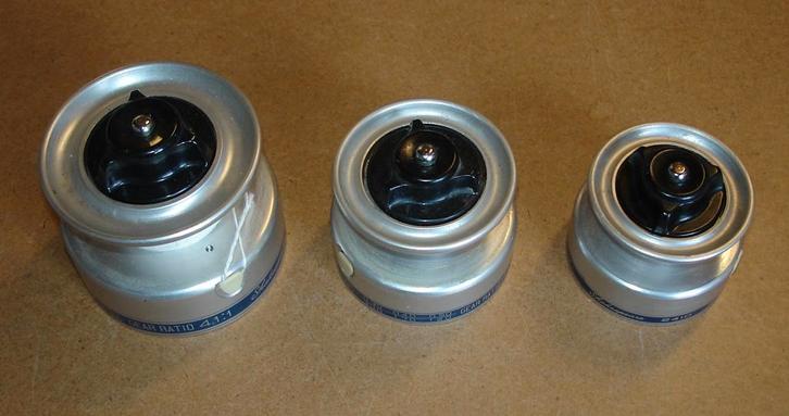 3 vintage shakespeare spoelen ( 2450 , 2430 , 2410 ), Watersport en Boten, Hengelsport | Algemeen, Zo goed als nieuw, Molen, Ophalen