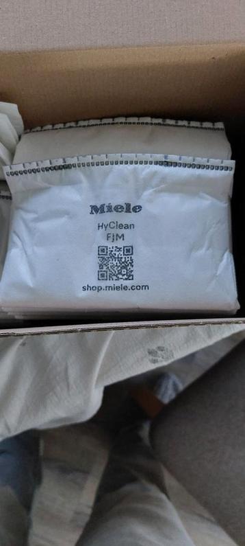 Miele HyClean FJM Stofzuigerzakken - 12 stuks beschikbaar voor biedingen