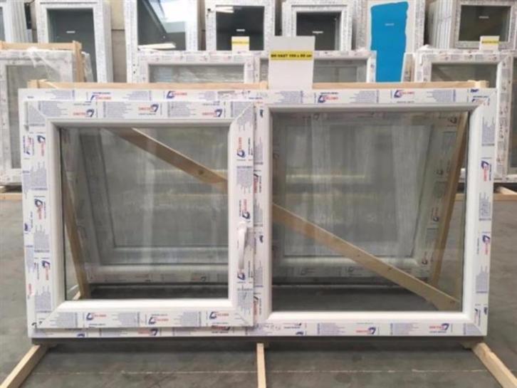 Kunststof kozijn draaikiep-vast 150b x 80h cm wit RAL 9016, Doe-het-zelf en Verbouw, Kozijnen en Schuifpuien, Nieuw, Raamkozijn