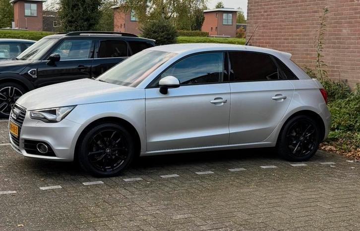 Audi A1 1.2 Tfsi 63KW SB 2013 Grijs, Auto's, Audi, Particulier, A1, ABS, Airconditioning, Android Auto, Apple Carplay, Bluetooth