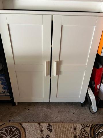 Kast ikea  beschikbaar voor biedingen