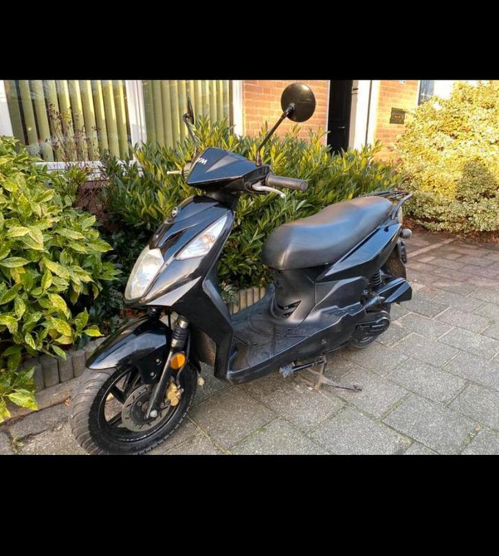 SYM snorscooter goede staat, Fietsen en Brommers, Scooters | SYM, Gebruikt, Overige modellen, Maximaal 25 km/u, Benzine, Ophalen